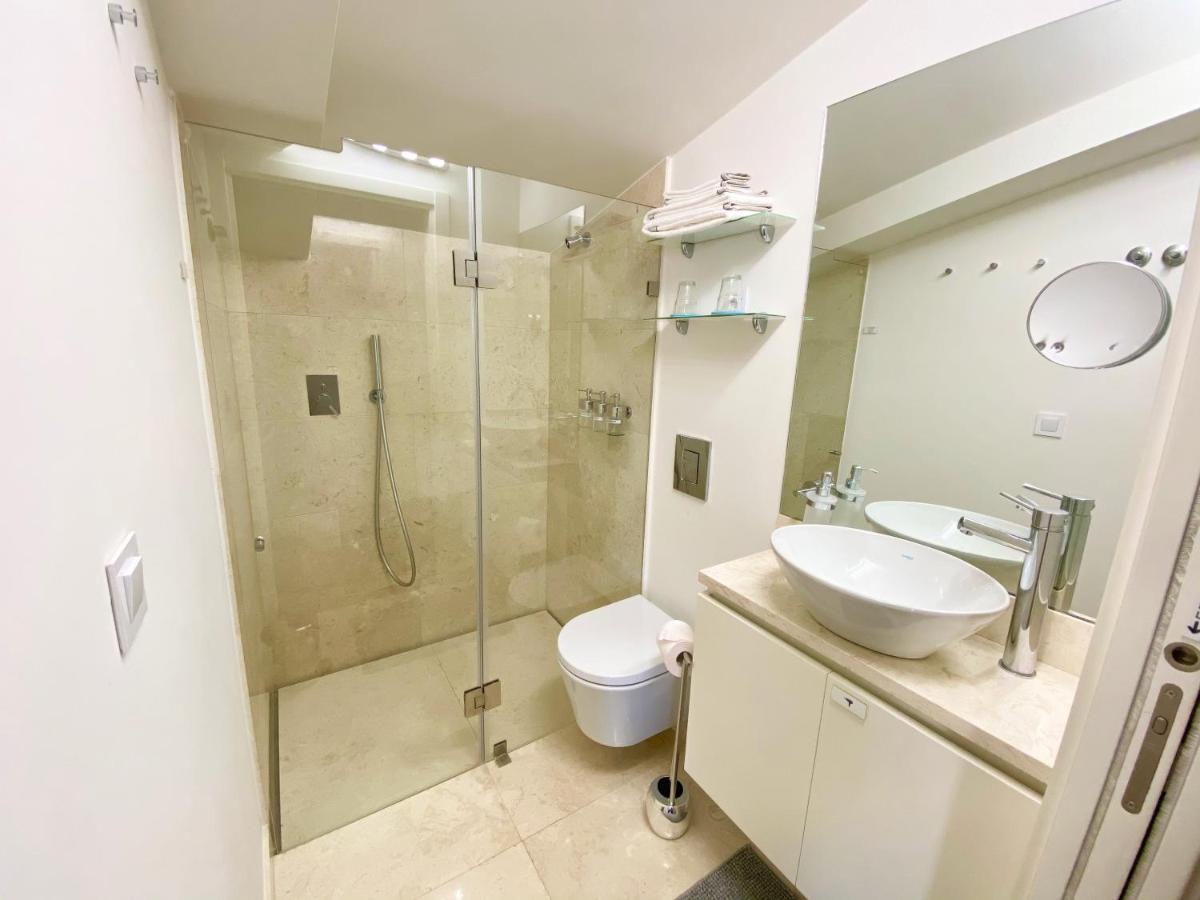 Unique Apartment By Myplaceforyou, In The Center Of Lisbon With Views Over The City And The Tagus River Eksteriør billede